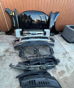 Ford f250 lariat front clip 17-19 Ford f250 lariat front clip Fits 2017 to 2019 comes with everything seen in pictures everything is in brand new conditions price