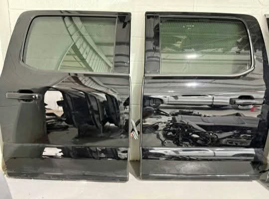 2021-2025 Ford F150 rear doors 2021-2025 Ford F150 crew cab left rear door and right rear door
