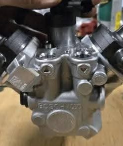 Alternative view of NEW 2011-2014 CP4 Pump 6.7L PowerStroke Genuine Ford High Pressure Pump For 2011-2014 Ford 6.7L With New Ford Feed Lines