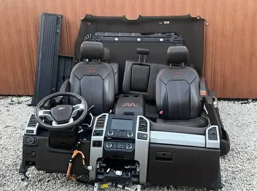 Ford f250 king ranch Interior 17-22 Ford f250 king ranch interior fits 2017 to 2022 comes complete with all seats center console carpet headliner dash and all plastic trim with seatbelts