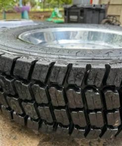 Alternative view of Brand NEW F-450 F-550 WHEELS AND TIRESBrand New 2024 Ford F-450 F-55019.5" Set of Factory Wheels / TiresContinental Conti Hybrid HD3225/70/19.510x225 f450/f550 Alcoa wheels14-PlyLoad Range GIncludes center caps!