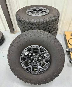 2025 OEM Ford F150 Raptor R WheelsBrand new wheels and tiresTook off brand new 2025 Ford F150 Raptor R37x12.50x17 BFG KO2 tires Bea