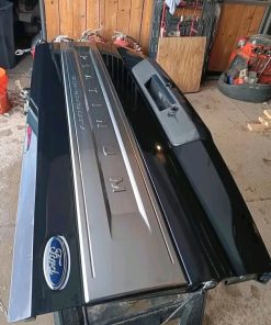 2017 2018 2019 2020 2021 2022 Ford F250 F350 F450 F550 Platinum Tri coat Black Tailgate with Step and Camera