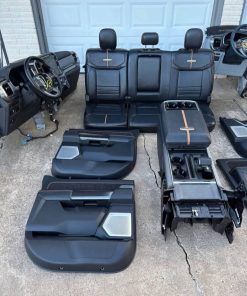 2021-2026 Ford F-150 Platinum Interior Interior has been detailed and is in incredible condition. This Interior comes with: - Front & Rear Seats ✅ - Front & Rear Door Panels ✅ - Complete Center Console ✅ - Complete Dashboard ✅